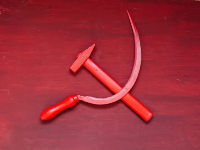 communist hammer and sickle